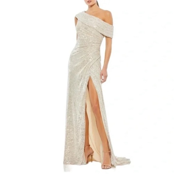 Ieena for Mac Duggal One-Shoulder Ruched Sequin Gown in Nude NWT - Picture 7 of 7